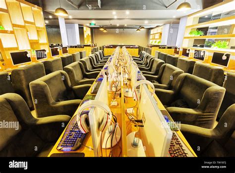 Modern Internet cafe interior Stock Photo - Alamy