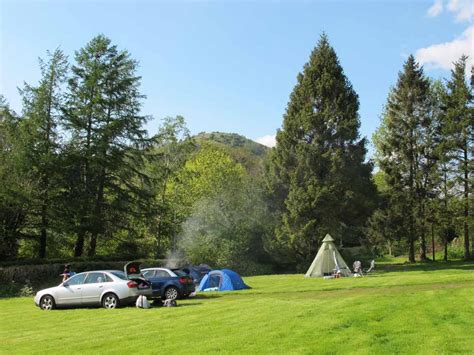 Camping Brecon Beacons | Cwmdu Caravan and Campsite