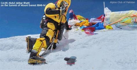 Mount Everest High Altitude Rescue Debrief » Explorersweb