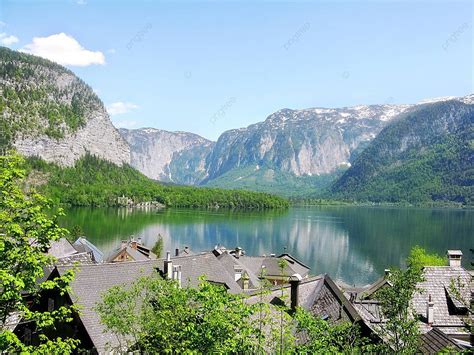 Hallstatt Lake In Austria Between Hallstatten See Hallstatt Photo ...