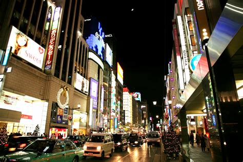 Ginza, Tokyo at night | JAPAN WEB MAGAZINE