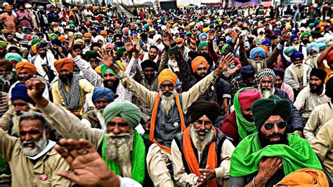 Jurisdiction Row: Farmers protest outside BSF HQ in Amritsar | Amritsar ...