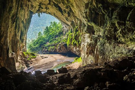 How to explore Hang Son Doong in Vietnam | Natur, Planet, Hintergrund