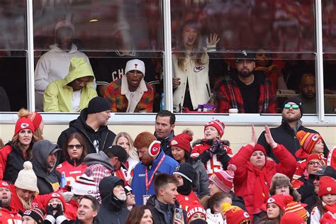 Taylor Swift all smiles as she cheers on Travis Kelce at Chiefs game on NYE