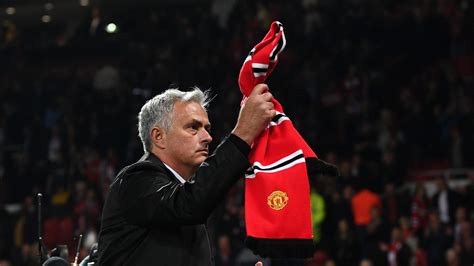 Jose Mourinho maintains backing of Man Utd board despite two losses in ...