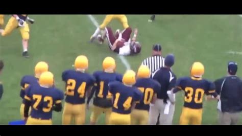 2011 IHSA Playoffs: Dakota Indians @ Aquin Bulldogs - YouTube