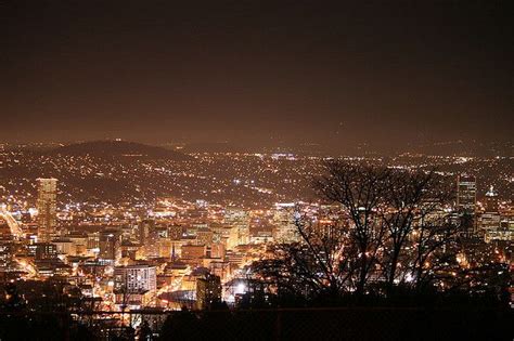 Downtown Portland at Night | City view night, City lights at night, Night picnic