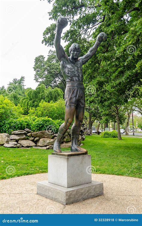 Rocky Statue in Philadelphia Editorial Stock Photo - Image of town, location: 32328918