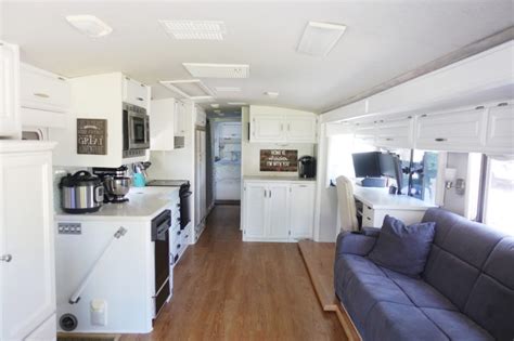 RV Renovation: Lighting - Hudson and Emily