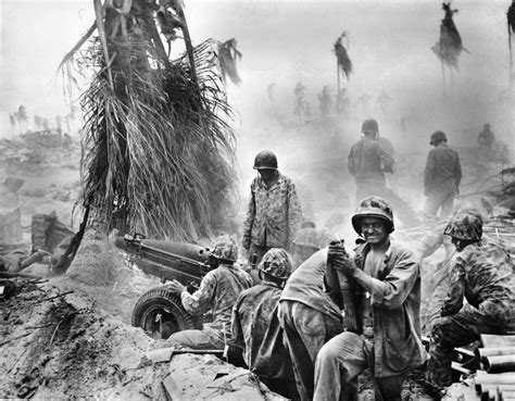 Images from the battle of Tarawa - Houston Chronicle