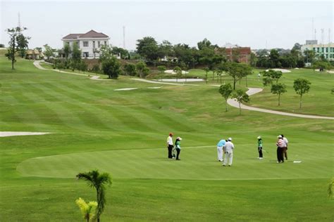 Best Golf Courses in Batam 2023 | Batam Golf Clubs in Indonesia