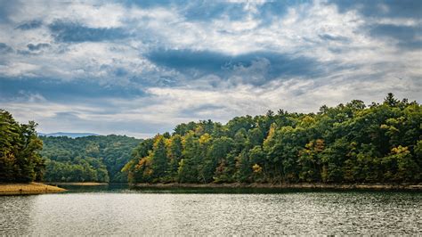 15 Best Lakes in Tennessee: Scenic Lakes for Memorable Adventures