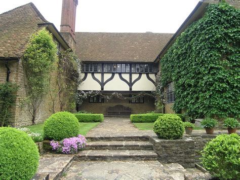 Munstead Wood Gertrude Jekyll | English garden design, Garden design ...