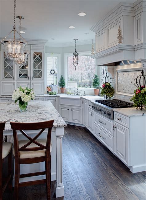 Traditional White Kitchen Cabinets Pictures | Wow Blog