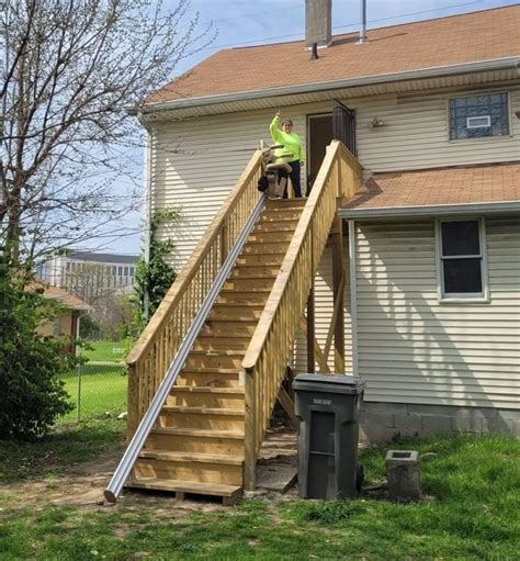 Outdoor Stair Lifts | Lifeway Mobility