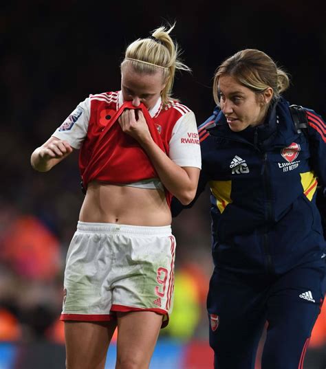 England and Arsenal shattered by Beth Mead’s injury - The Athletic