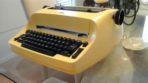 IBM typewriter photos of IBM Selectric by year then serial number by date