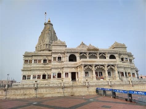 Vrindavan - Tourist Places & Top Things to Do in 2025