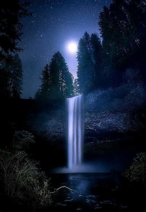 Rosemary Steven on Twitter | Night sky photography, Waterfall landscape, Waterfall photography