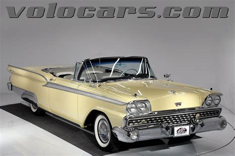 1959 Ford Fairlane 500 | Volo Auto Museum