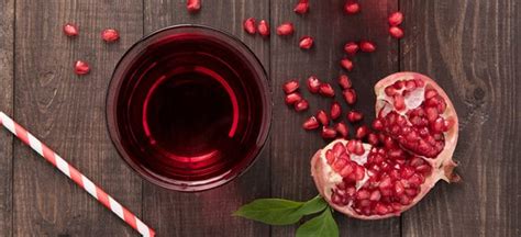 Pomegranate Juice Benefits, Nutrition Facts and Dosage - Dr. Axe