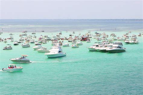 The BEST way to Enjoy Crab Island in Destin FloridaS.E.A. Chase Watersports