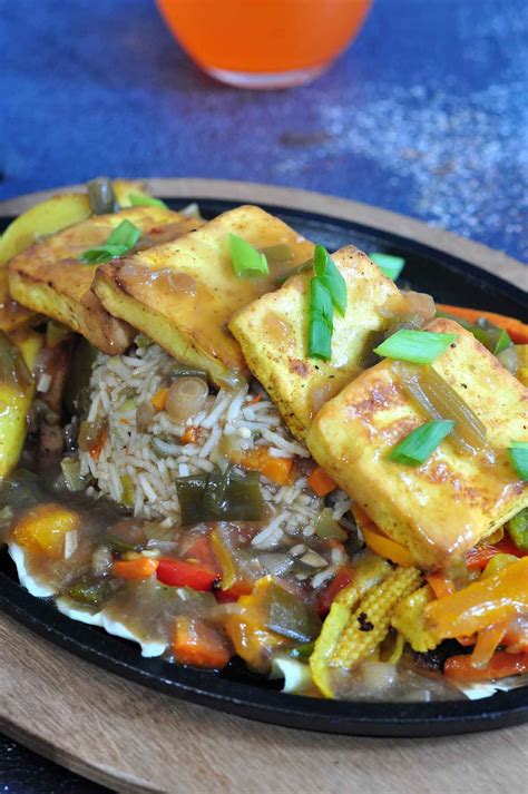 Veg Paneer Sizzler - Culinary Shades | Recipe | Gourmet dinner recipes ...