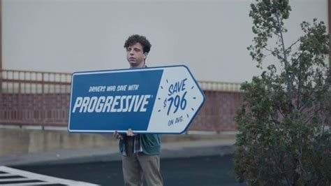 Progressive TV Spot, 'Sign Spinner: Competitor' - iSpot.tv