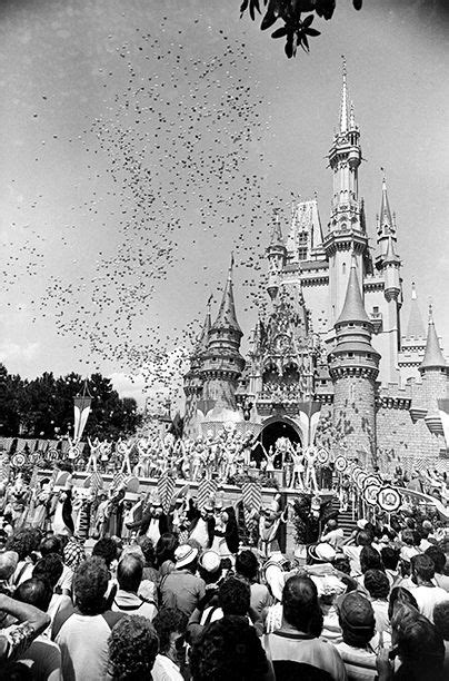 Walt Disney World's 45th Anniversary: Relive the Park's Opening Day ...