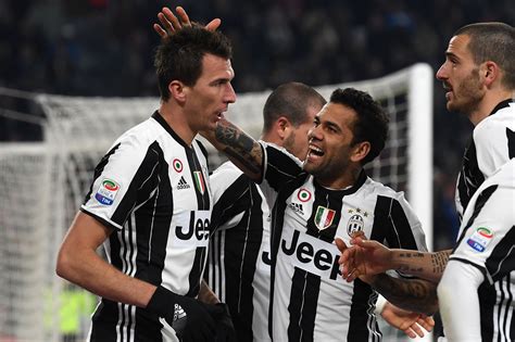 Juventus vs. Empoli 2017: Final score 2-0, Mandzukic and Alex Sandro ...