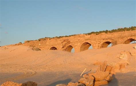 Caesarea Aqueduct - BibleWalks 500+ sites