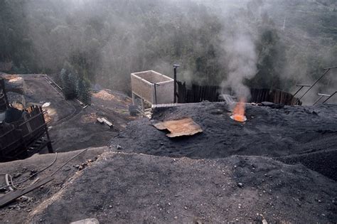 Coal mine explosion kills 11 miners in Colombia