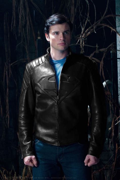 Smallville Superman Clark Kent Black Jacket | Tom welling smallville, Celebrity jackets, Smallville