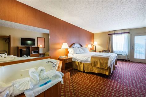 Hotel With Jacuzzi In Room Knoxville Tn - 11 Romantic Gatlinburg Hotels ...