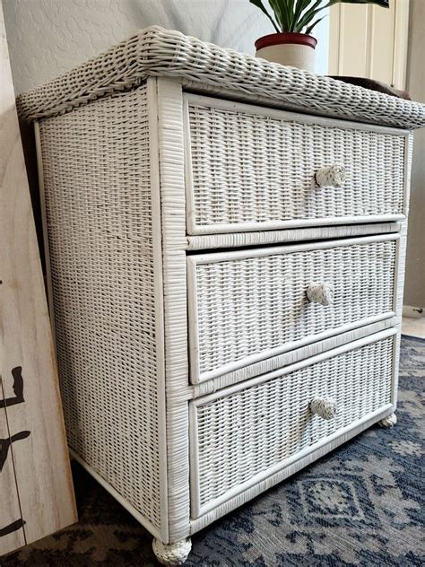 White Wicker Dresser 3 Drawer for Sale in Gilbert, AZ - OfferUp