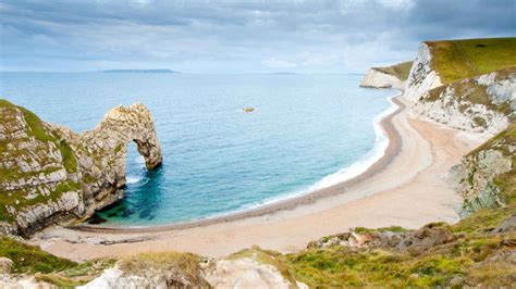 The BEST Jurassic Coast Hiking 2022 - FREE Cancellation | GetYourGuide