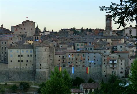 Anghiari, Tuscany, Italy Slow Travel, Toscana, Lucca, Siena, Paris Skyline, Mount Rushmore ...