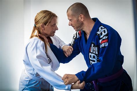 Brazilian Jiu Jitsu Moves - BJJ Techniques | Team Temple Brazilian Jiu ...