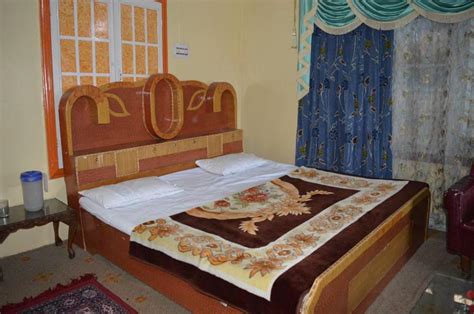 Hotel New Green View II in Srinagar - Room Deals, Photos & Reviews