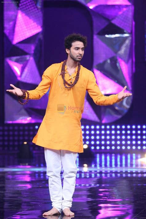 Raghav Juyal On Location Shoot Of Dance Plus on 9th June 2017 / Raghav Juyal - Bollywood Photos