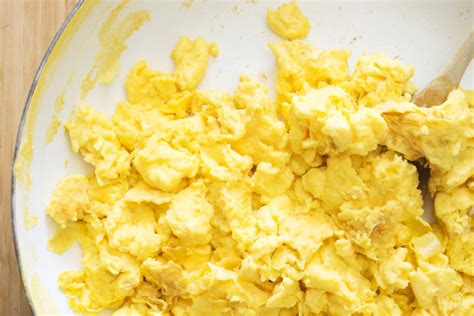 Fluffy Scrambled Eggs | Healthy Foods Mag