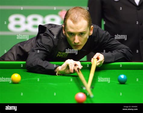 GRAEME DOTT WORLD SNOOKER CHAMPIONSHIPS CRUCIBLE THEATRE SHEFFIELD ...