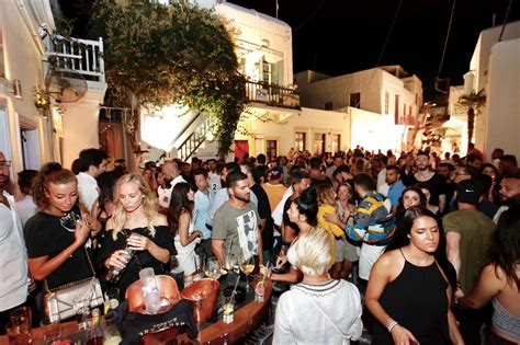 Mykonos Party: Information about the nightlife in Mykonos island