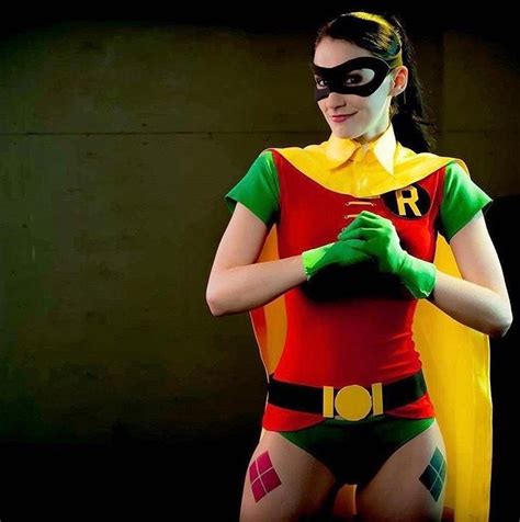 Female Robin - #Cosplay | Robin cosplay, Female robin, Stephanie brown robin