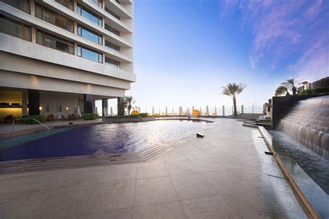 The Oberoi Mumbai Pool: Pictures & Reviews - Tripadvisor