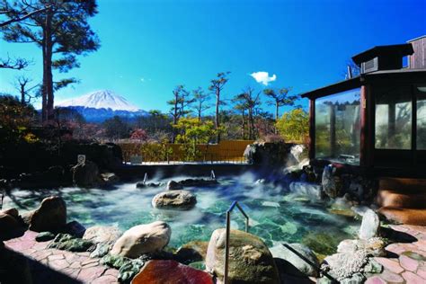 Hot Springs (Onsens) in Yamanashi/Official Travel Guide Yamanashi