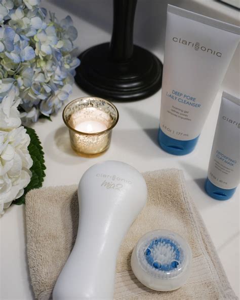 SKIN CARE WITH CLARISONIC - Thoughtfully Styled