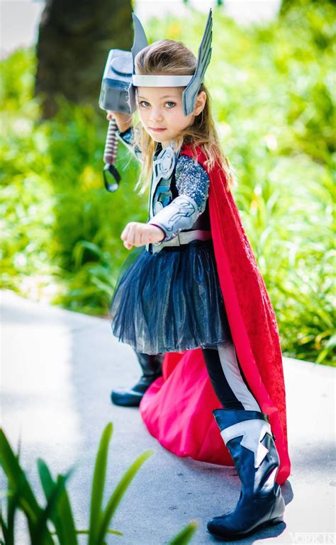 fantasia thor menina | Girl thor costume, Easy superhero costumes, Super hero costumes