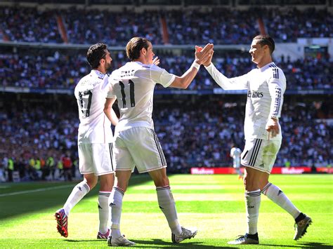 Real Madrid 9 Granada 1 match report: Cristiano Ronaldo gets five, plus goals for Gareth Bale ...