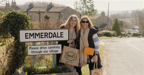 Leeds: Emmerdale Village Set Guided Tour | GetYourGuide